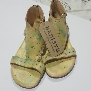 BedStu RARE Oilbird Lux sandals..size 7 NWT